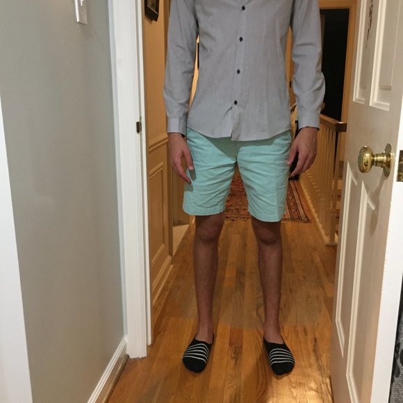 H and M Easy Iron Men's Long Sleeve Collared Shirt - Picture 3 of 4